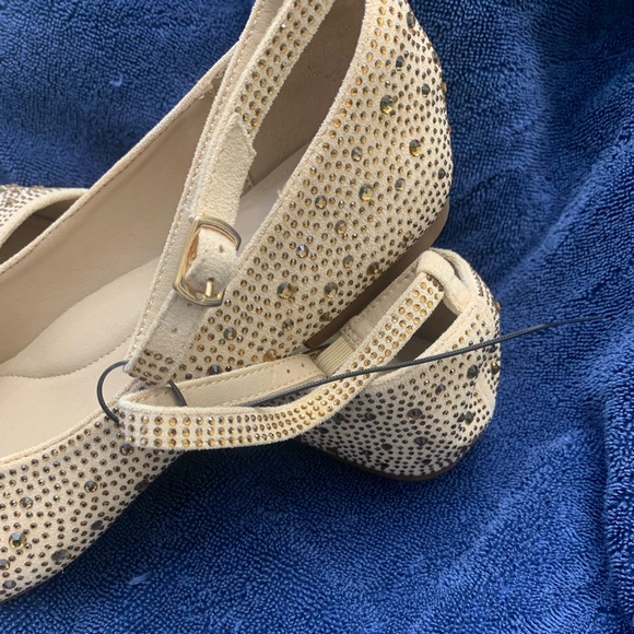 NEW Women's Cream Sequined Dress Shoes 10 - Picture 4 of 7